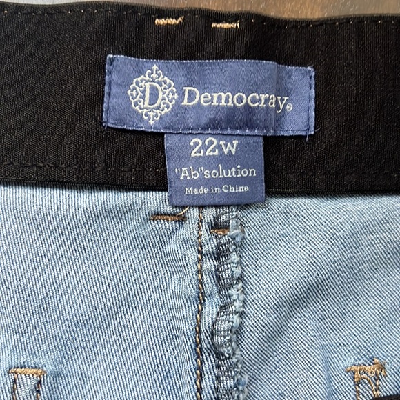 Democracy Ab"solution® High Rise Vintage Blue Denim Plus Shorts. - Picture 6 of 12
